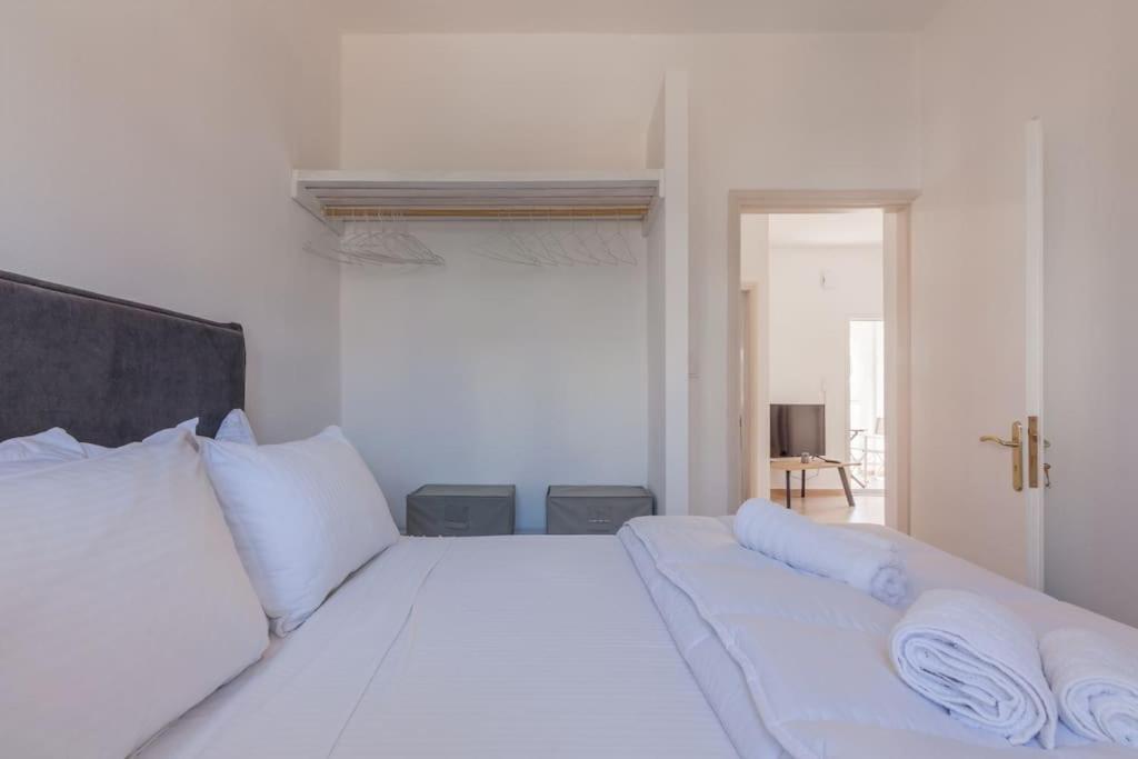 Geo'S Lovely Two Bedroom Island Apartment Gouves Esterno foto