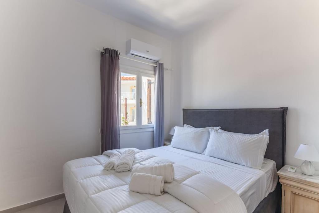 Geo'S Lovely Two Bedroom Island Apartment Gouves Esterno foto